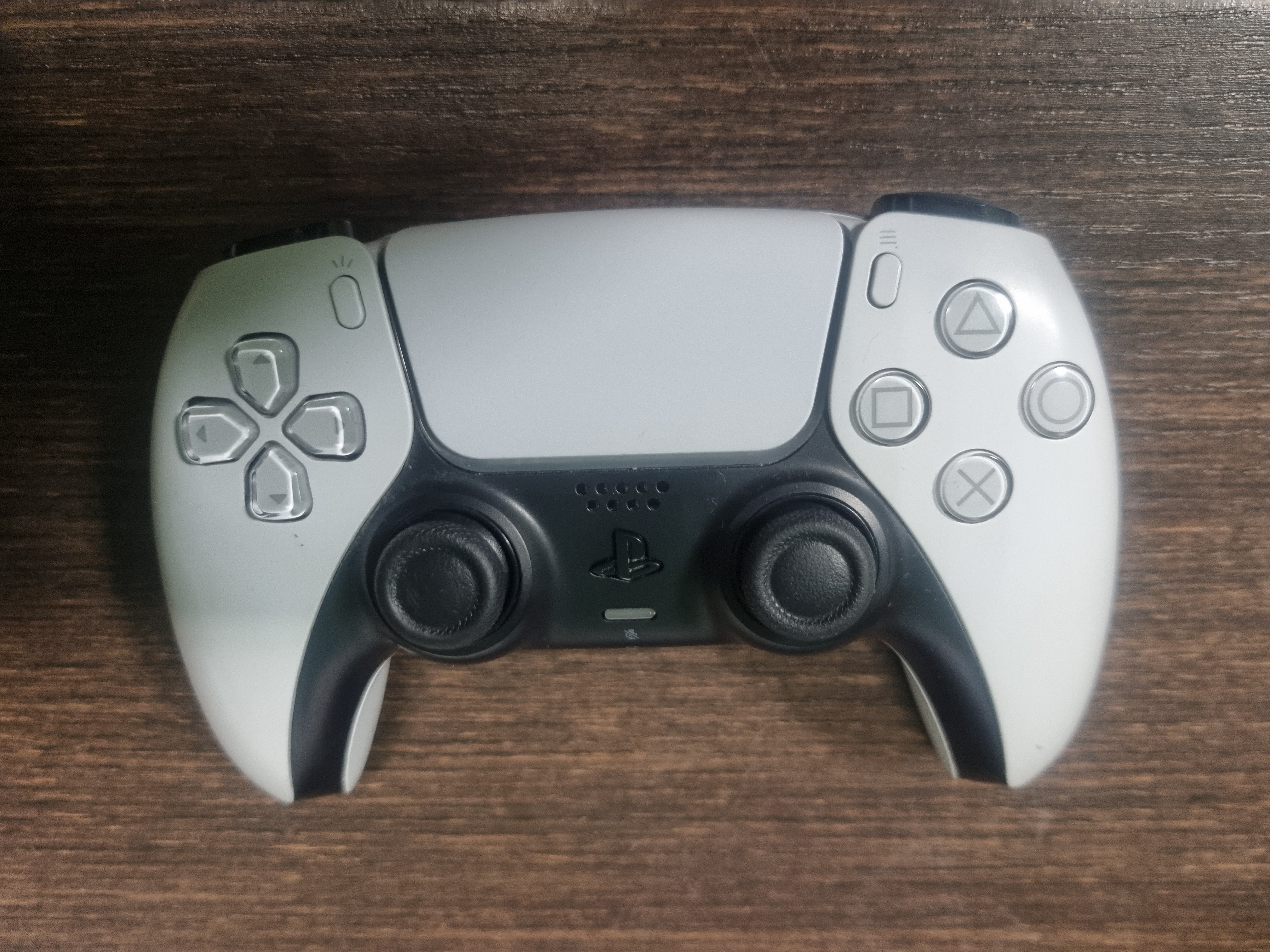 Sony DualSense (pad do PS5) — model CFI-ZCT1W